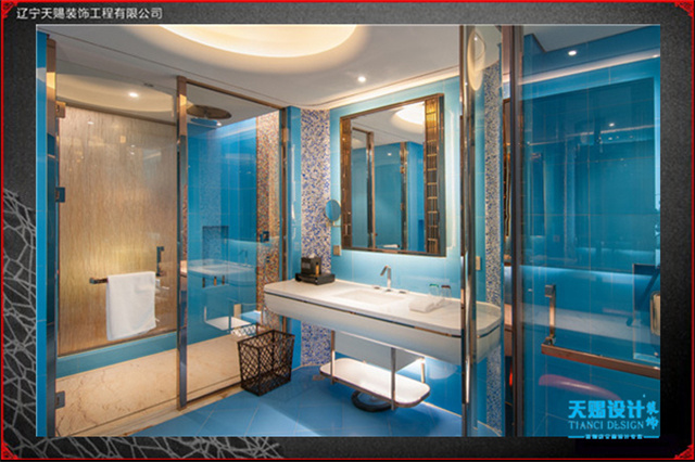 高级酒店的洗手间.jpg 高级酒店的洗手间.jpg