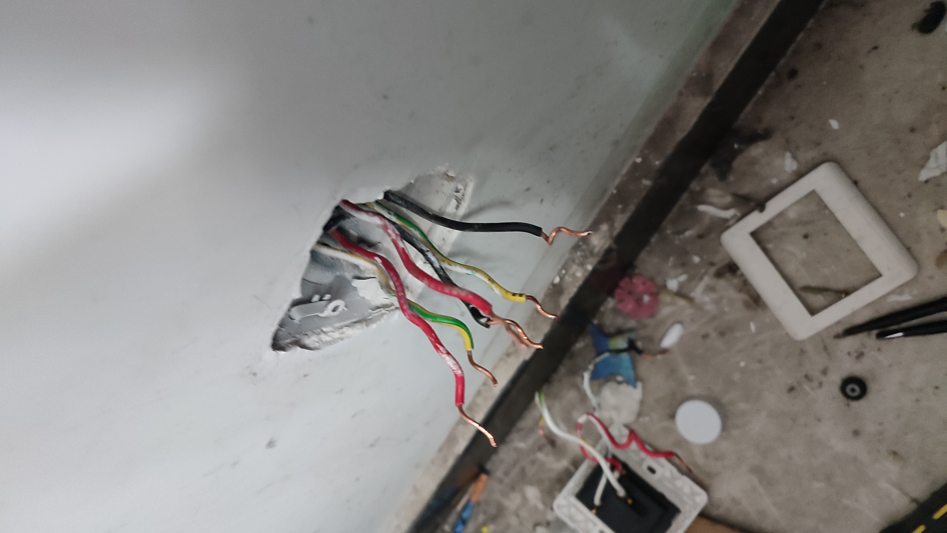 铜陵市电路故障维修_铜官区改装布线_义安区电路短路维修